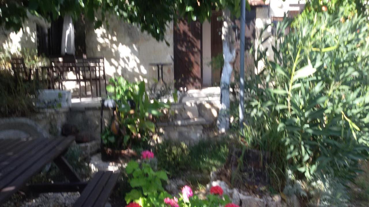 Loxandra Inn Kathikas Bagian luar foto